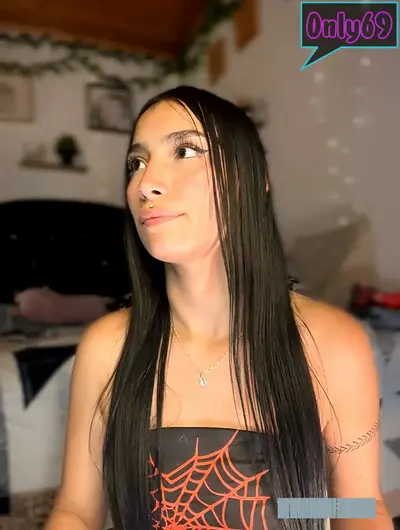 Uffff para meterle la 🍆 hasta dentro, en ése culito tan rico 😋😋😋 cover image