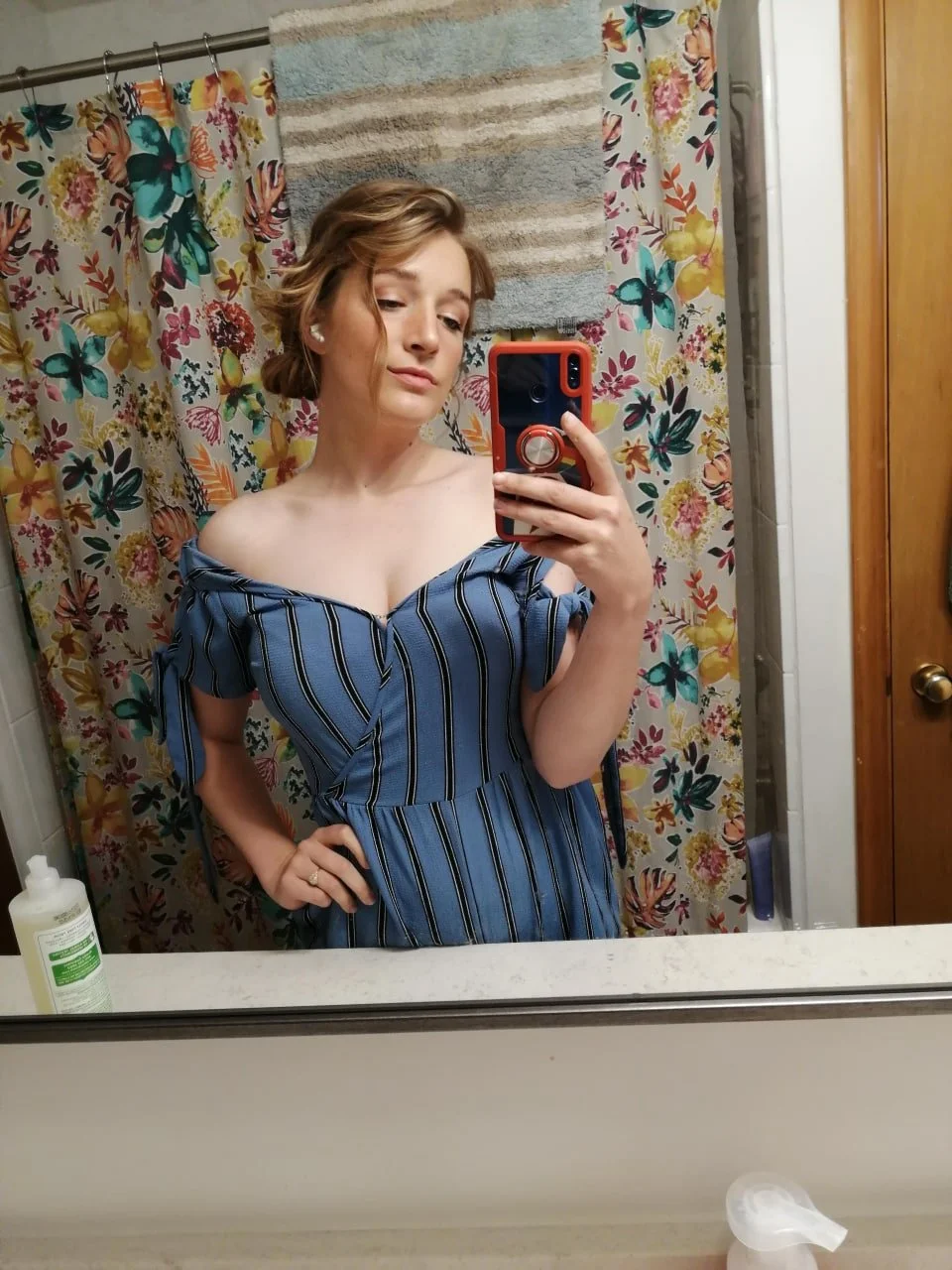 Wife feeling flirty main image