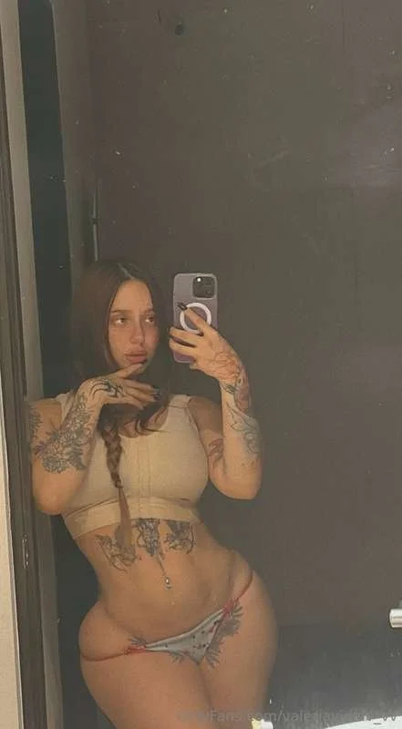 X - Valeria Vidal 🔝 image 18