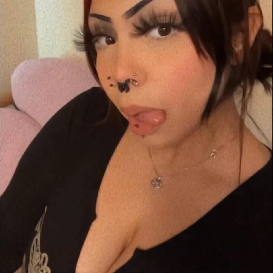 Alt Latina image 6