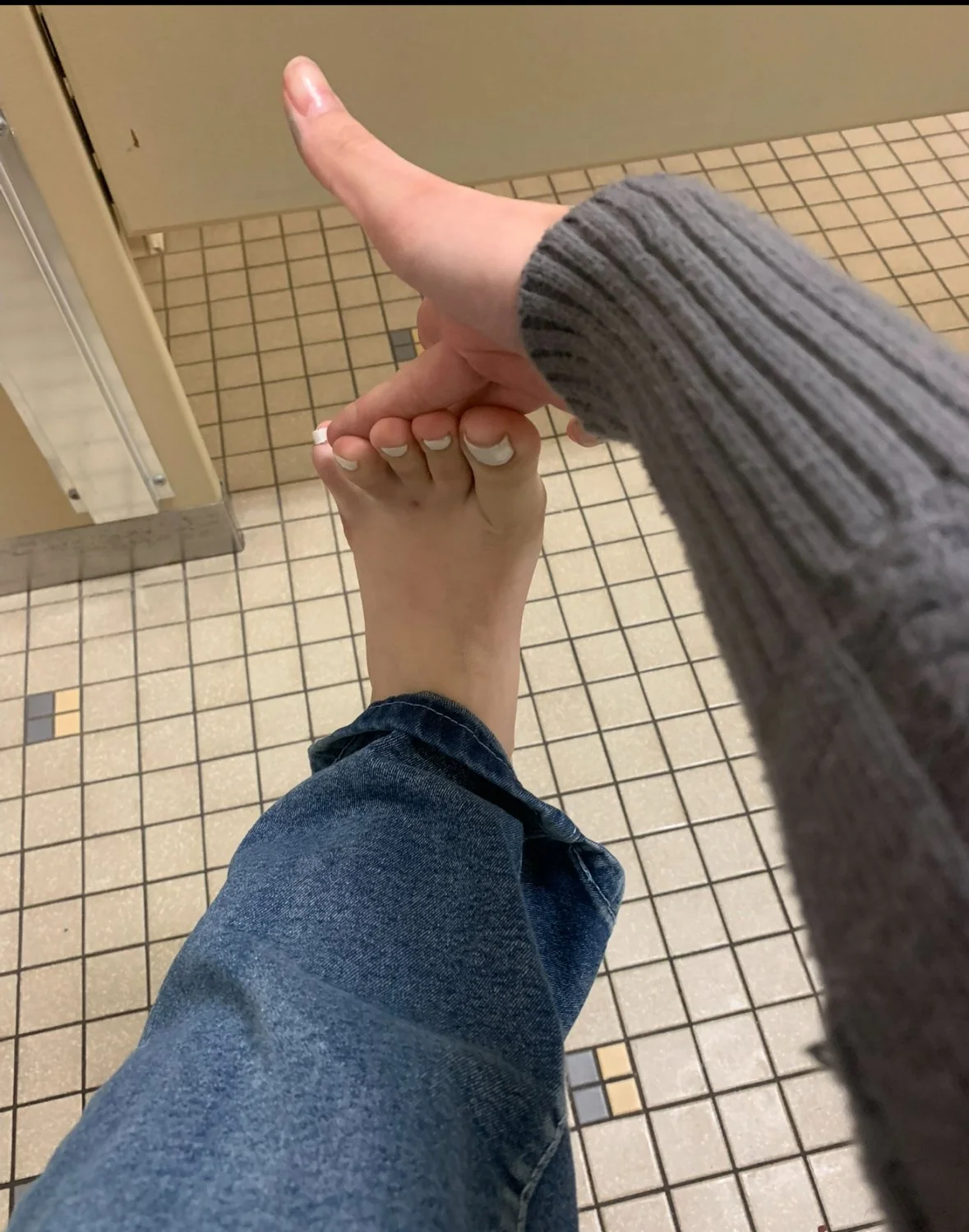 Friend gf feet exposed image 5
