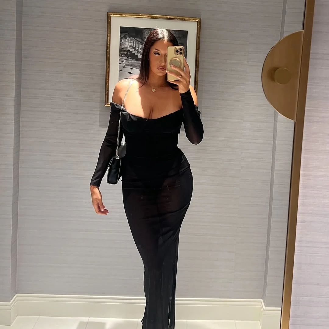 Nikki Bl@des image 8