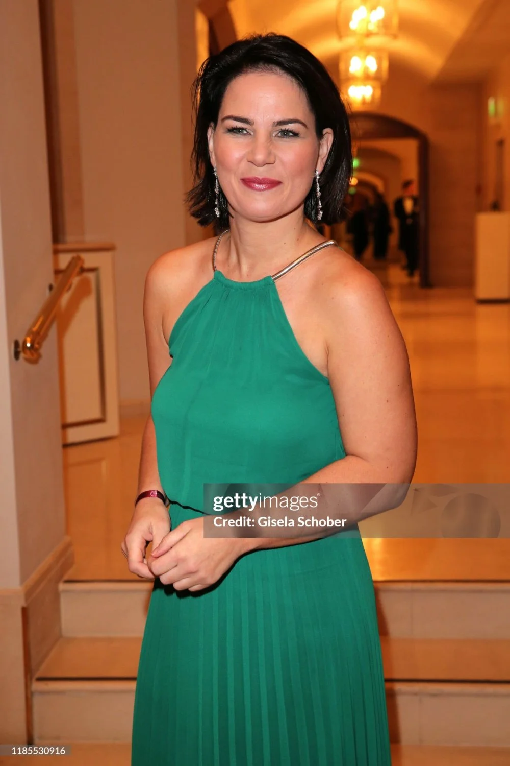 Annalena thiccbock and her see though green dress 😛🤤😍🥰 main image