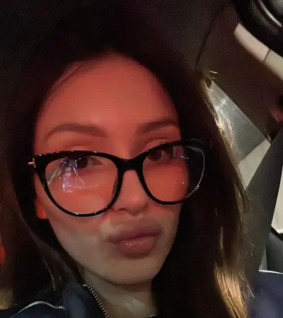 Una tiktoker deliciosa tremenda flaca quien tendrá contenido de ella🔥🔥🔥 cover image