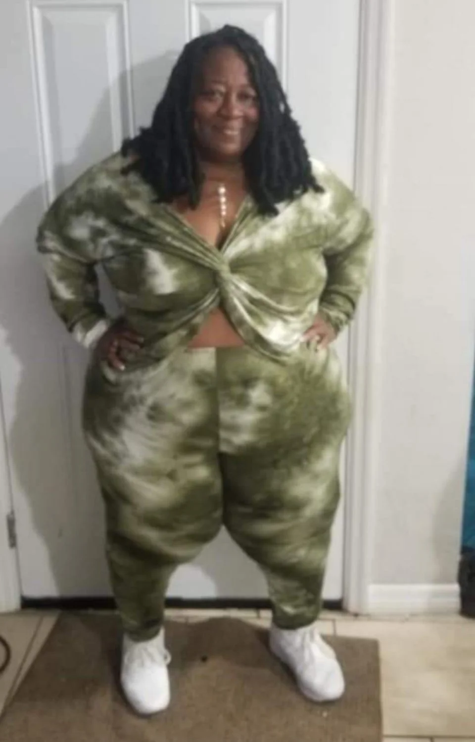 Love a thick fine grandma 55 y/o Latonja got no teeth nd ik she would put it on a nigga image 15