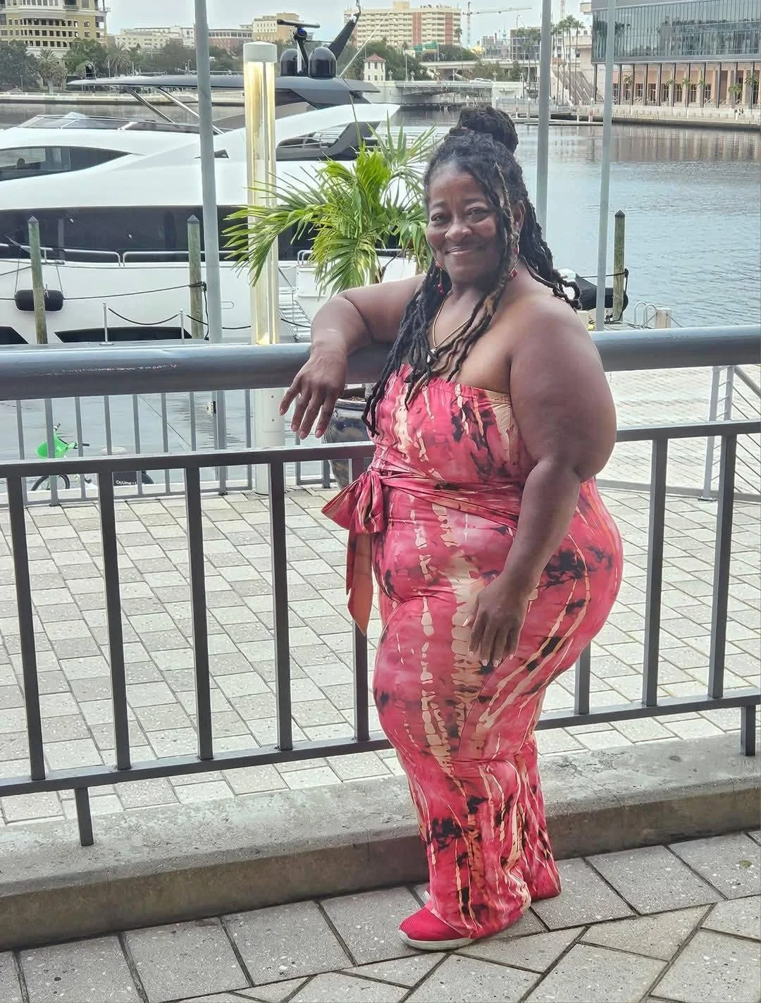 Love a thick fine grandma 55 y/o Latonja got no teeth nd ik she would put it on a nigga image 26