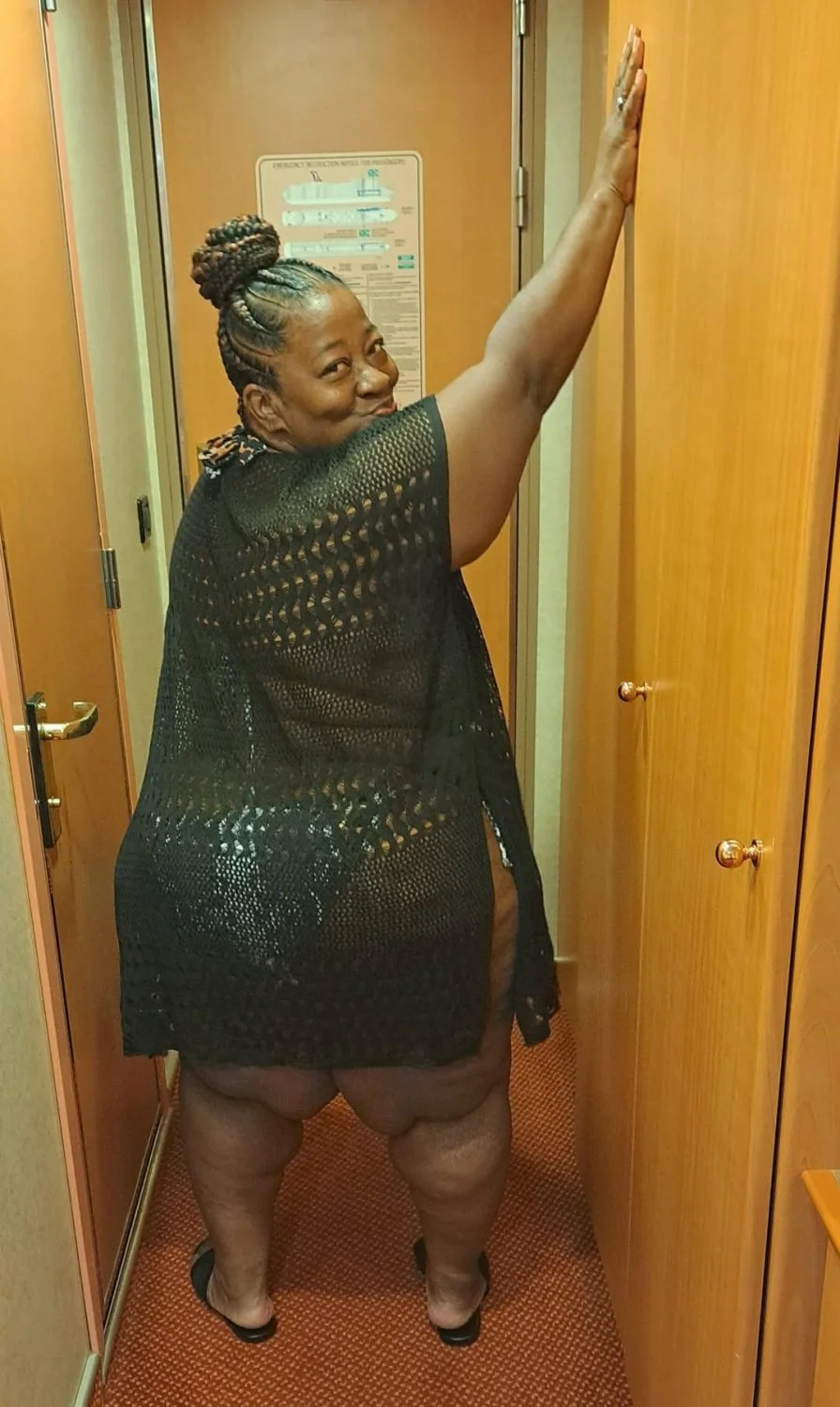 Love a thick fine grandma 55 y/o Latonja got no teeth nd ik she would put it on a nigga image 37