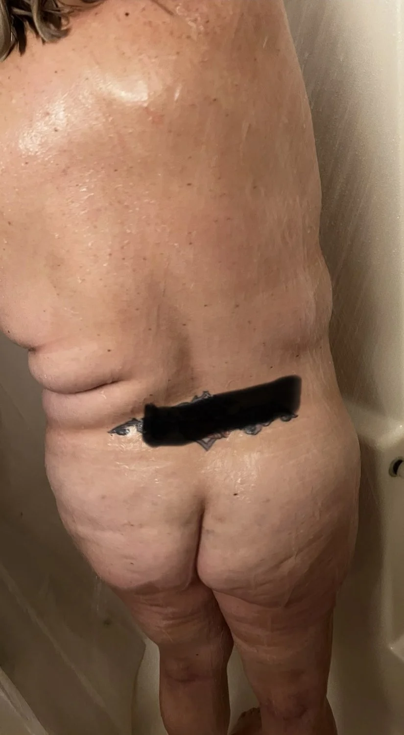 My unaware chubby slut wife loves to spread her pussy image 3