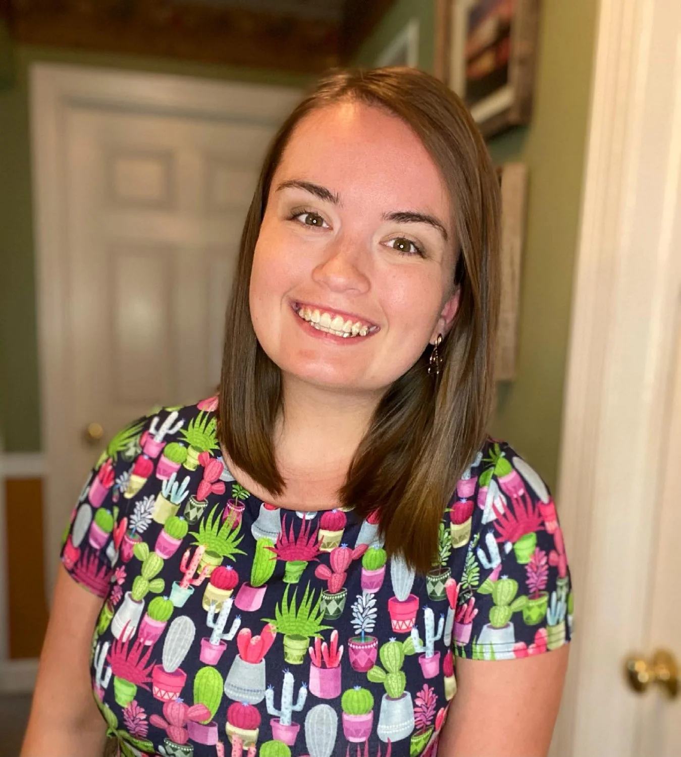 Music Teacher Tiktok Influencer chubby brunette image 3
