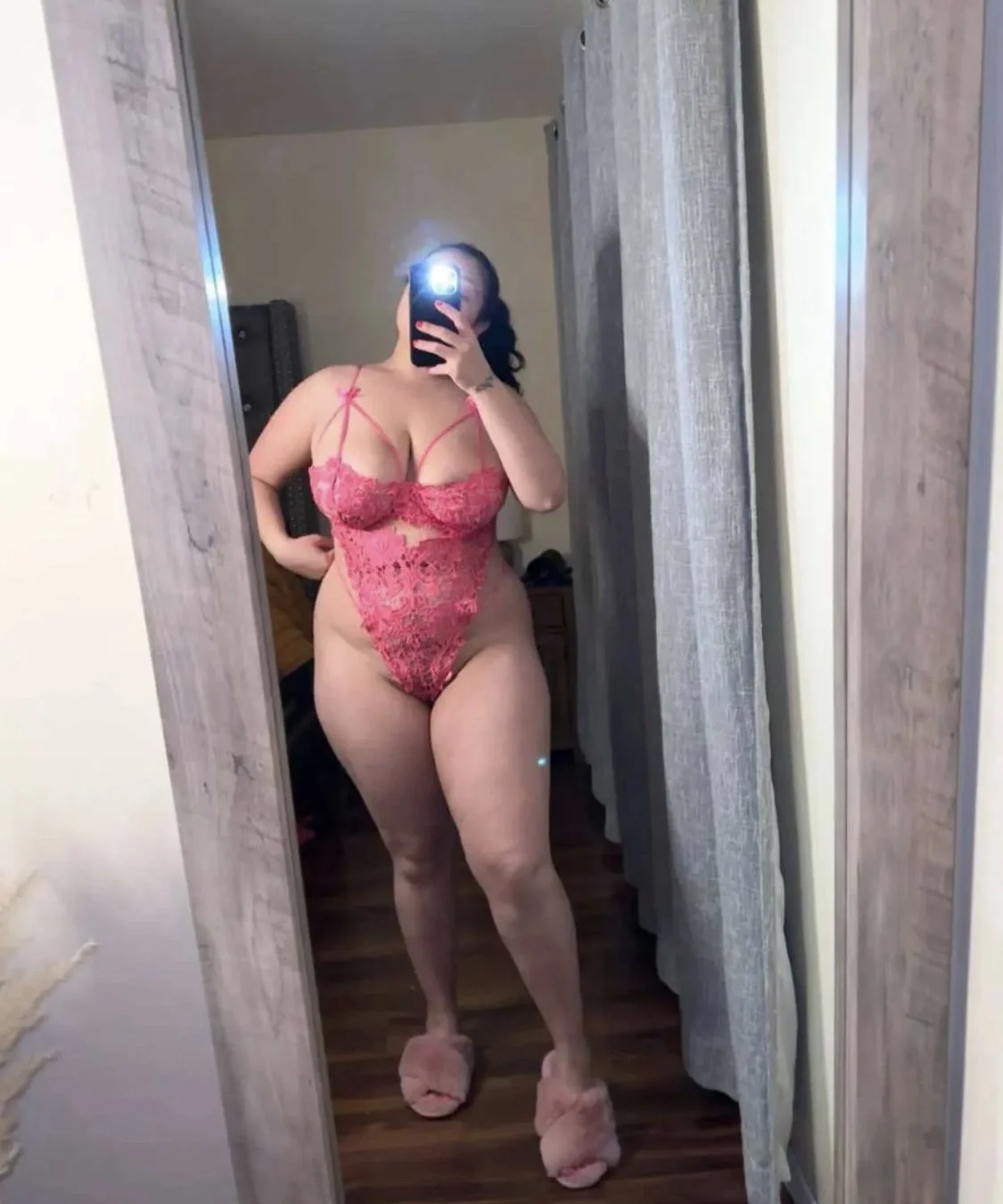 Sexy Thick Latina Goddessbella image 4