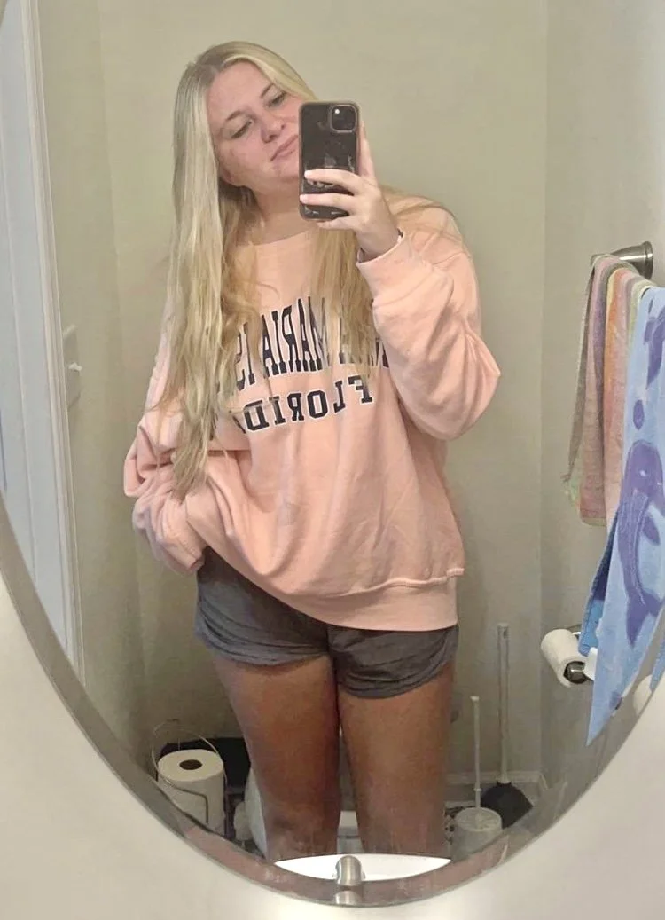 sluts 18 year old teen needy irl dm me wwyd image 3