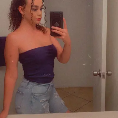 -pregnant single Starbucks Cashier- cover image