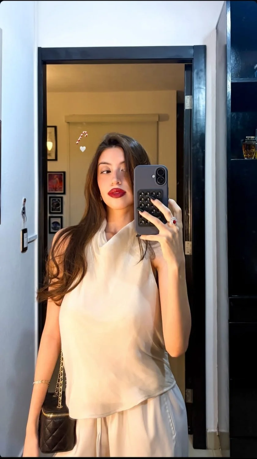Diana R image 16