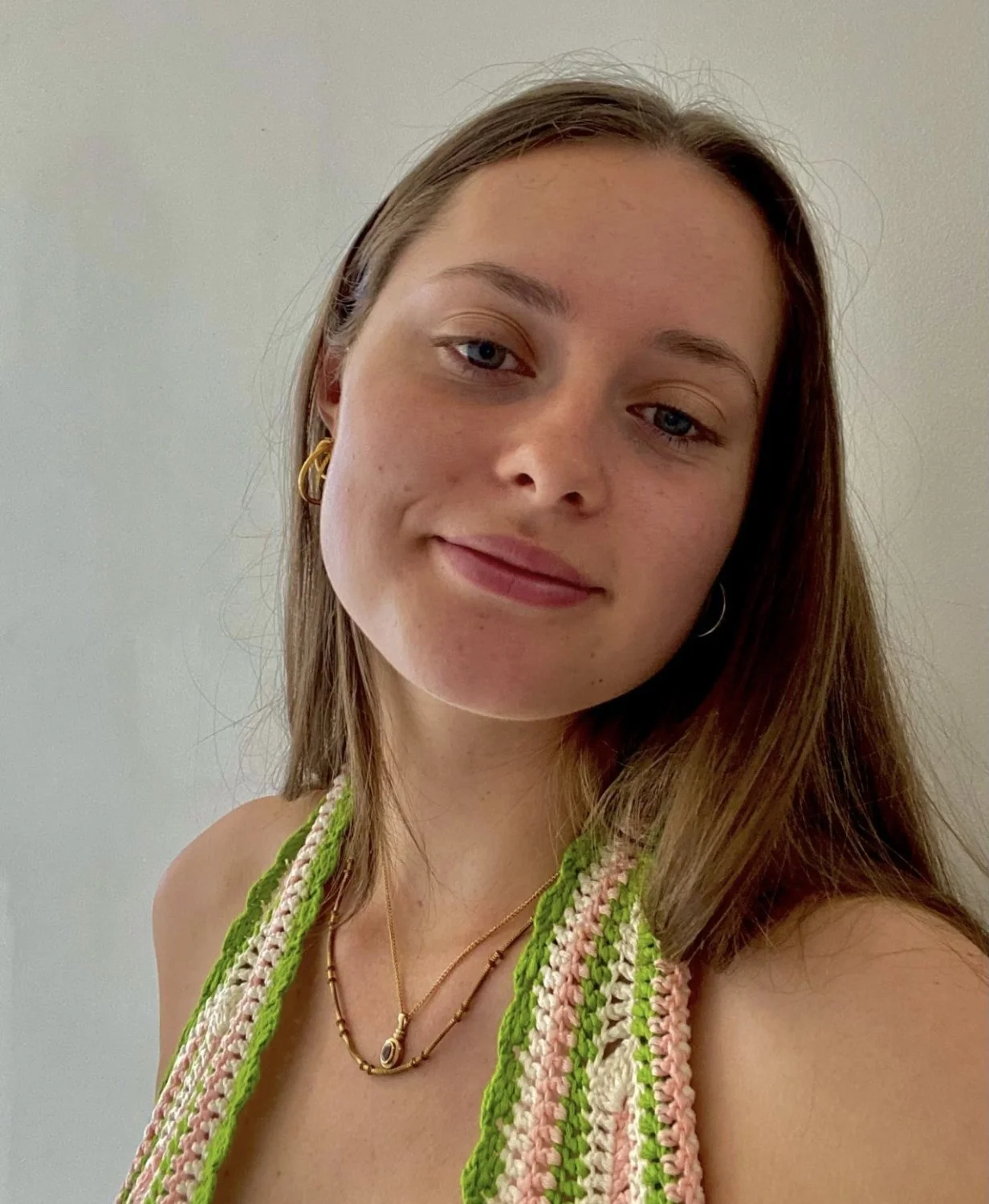 Busty Australian slut Sarah shows off image 10