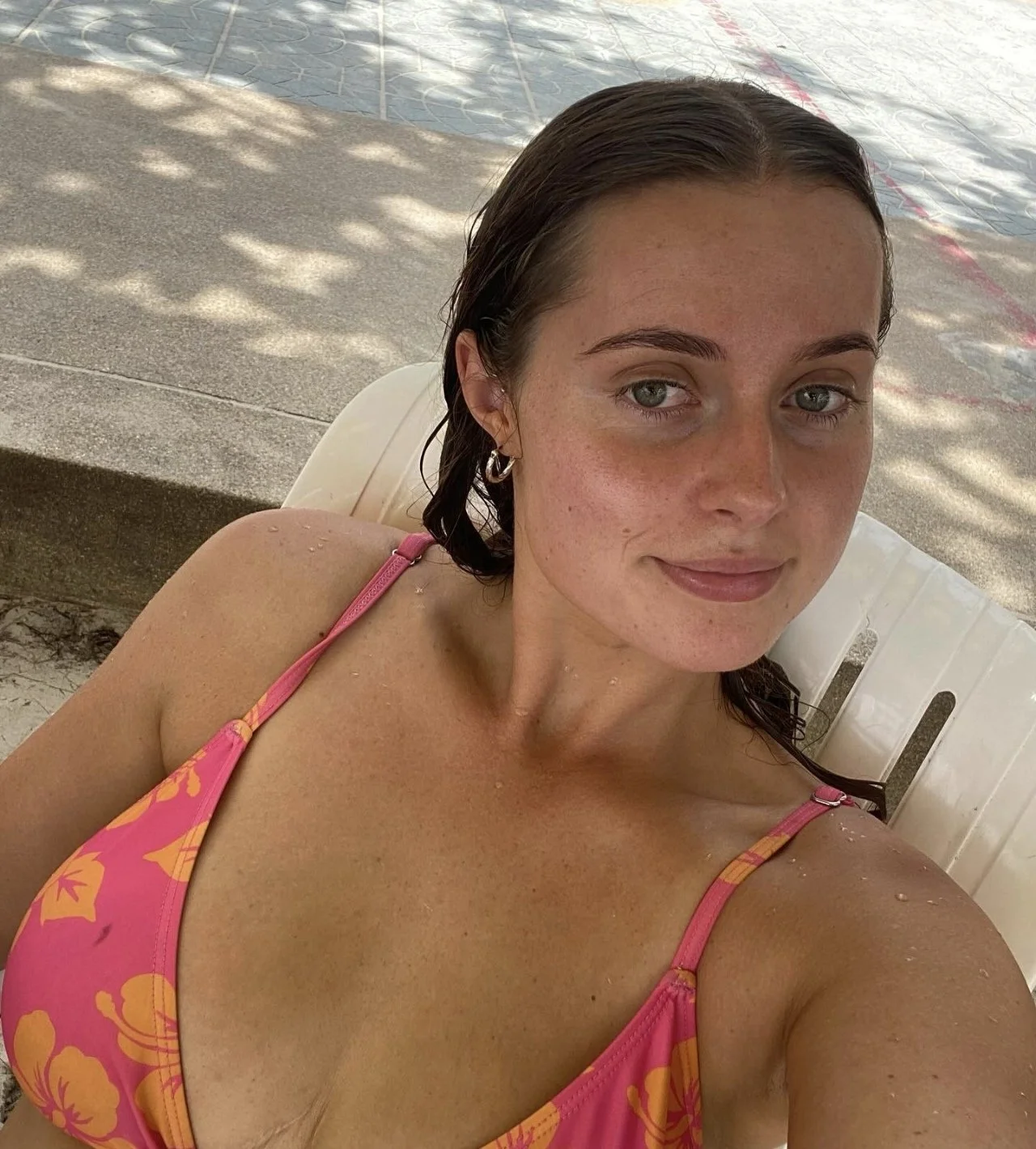 Busty Australian slut Sarah shows off image 22