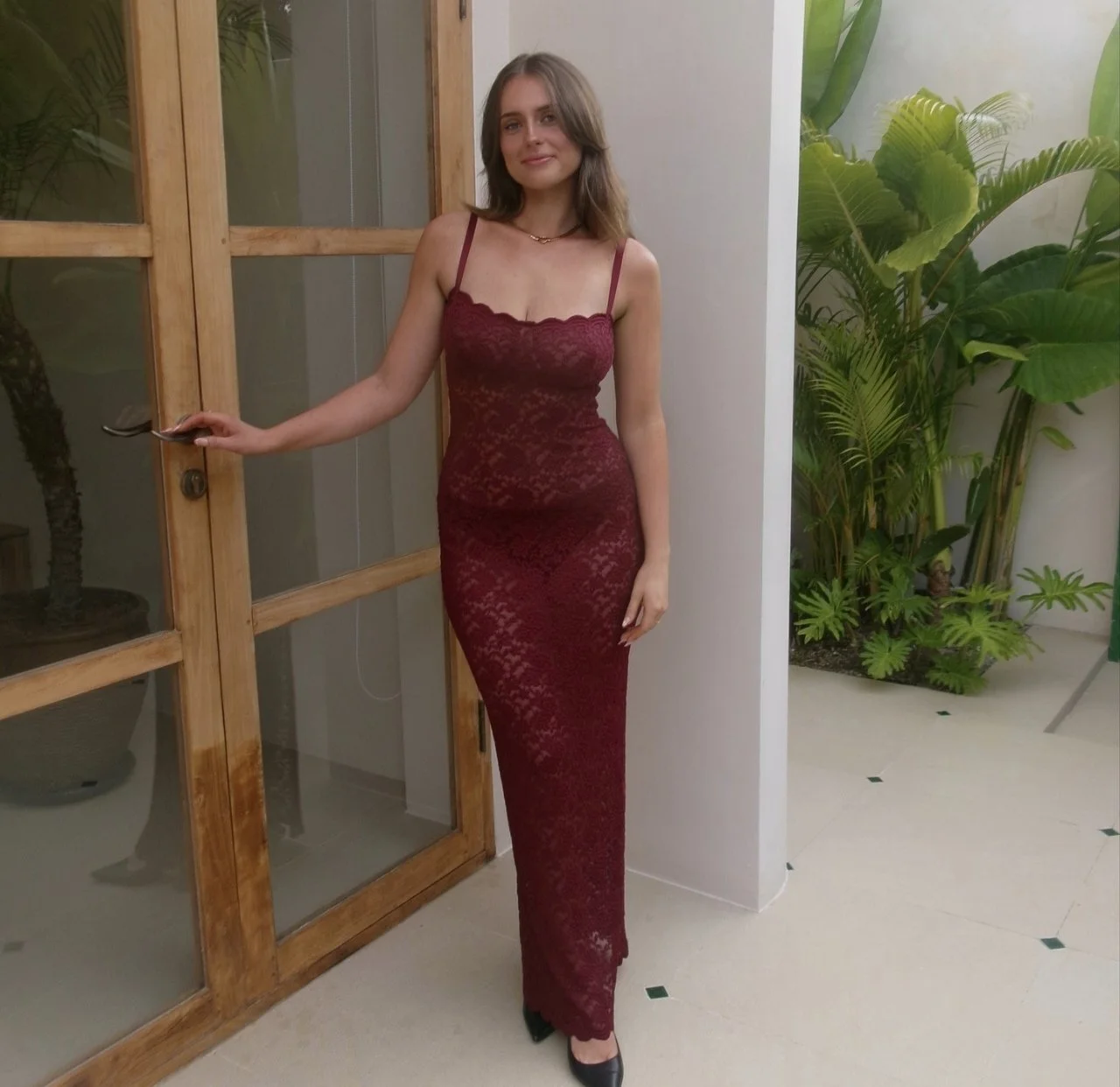 Busty Australian slut Sarah shows off image 28