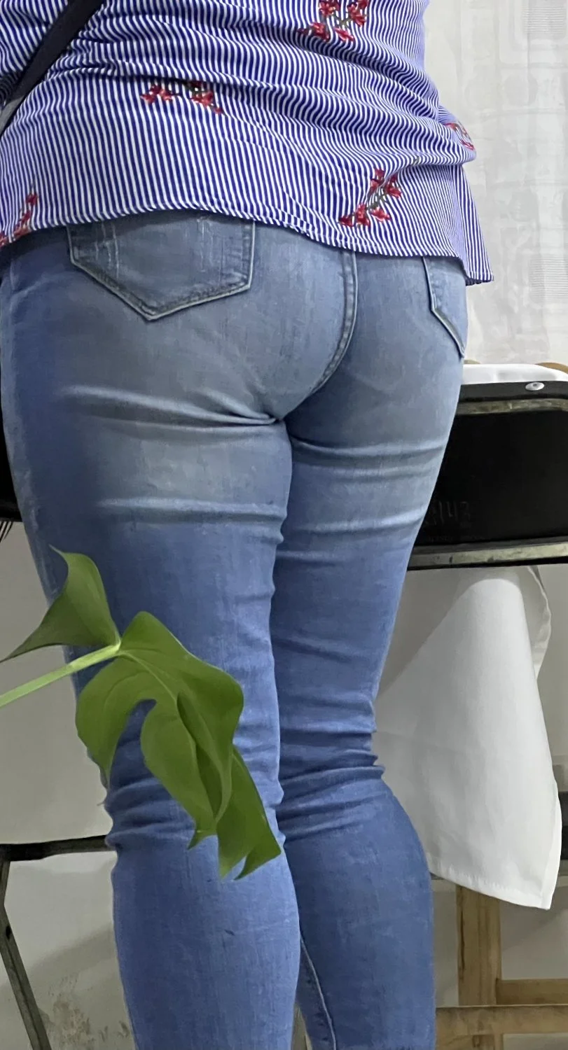 Culo de mi mejor amiga image 7