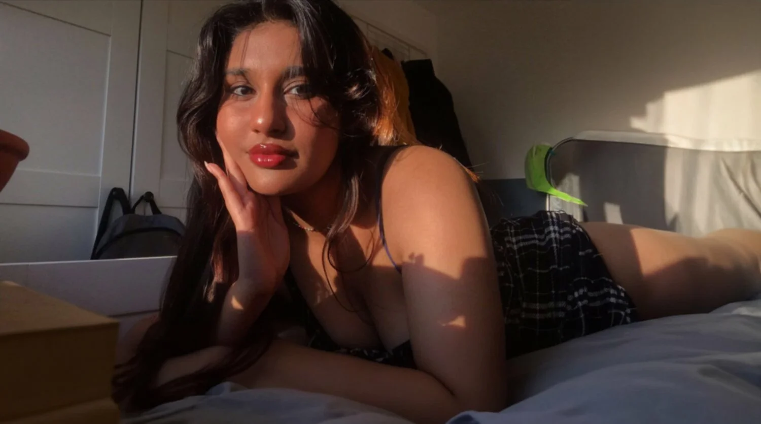 Desi Slut Rukaiya image 16