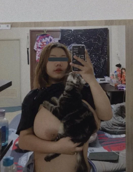 naked image 39