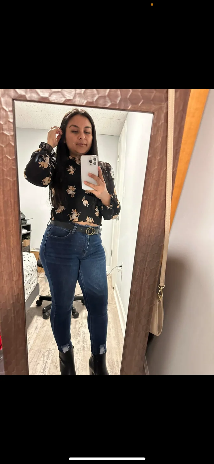 Got this mami ima fuck, need yall to help me spoil her main image