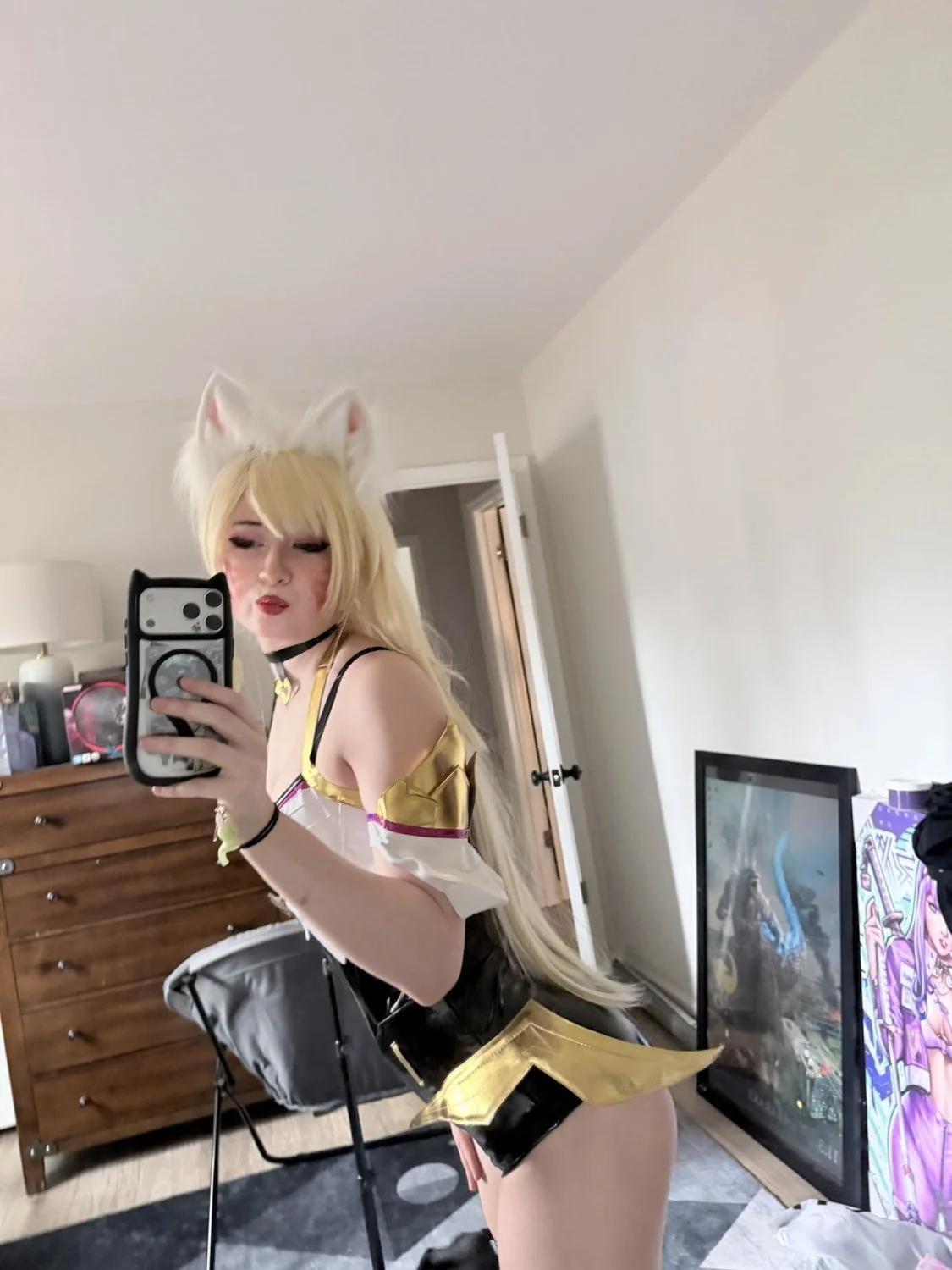 18 yo cosplay foot slut Hailey image 34