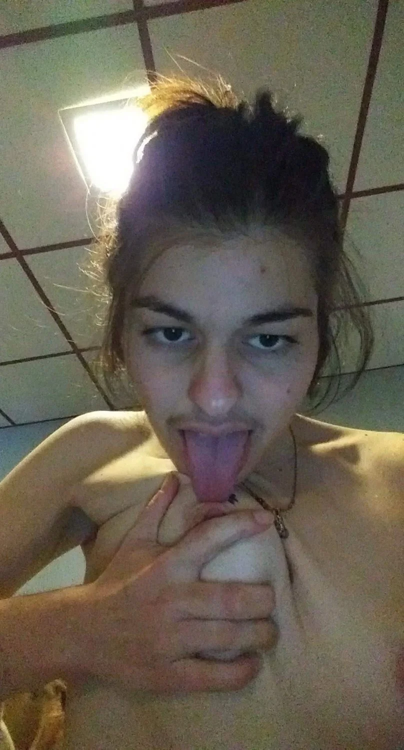 compilation of slut Joëlle masturbating image 27