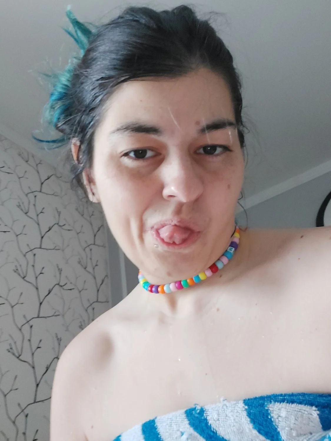 compilation of slut Joëlle masturbating image 6