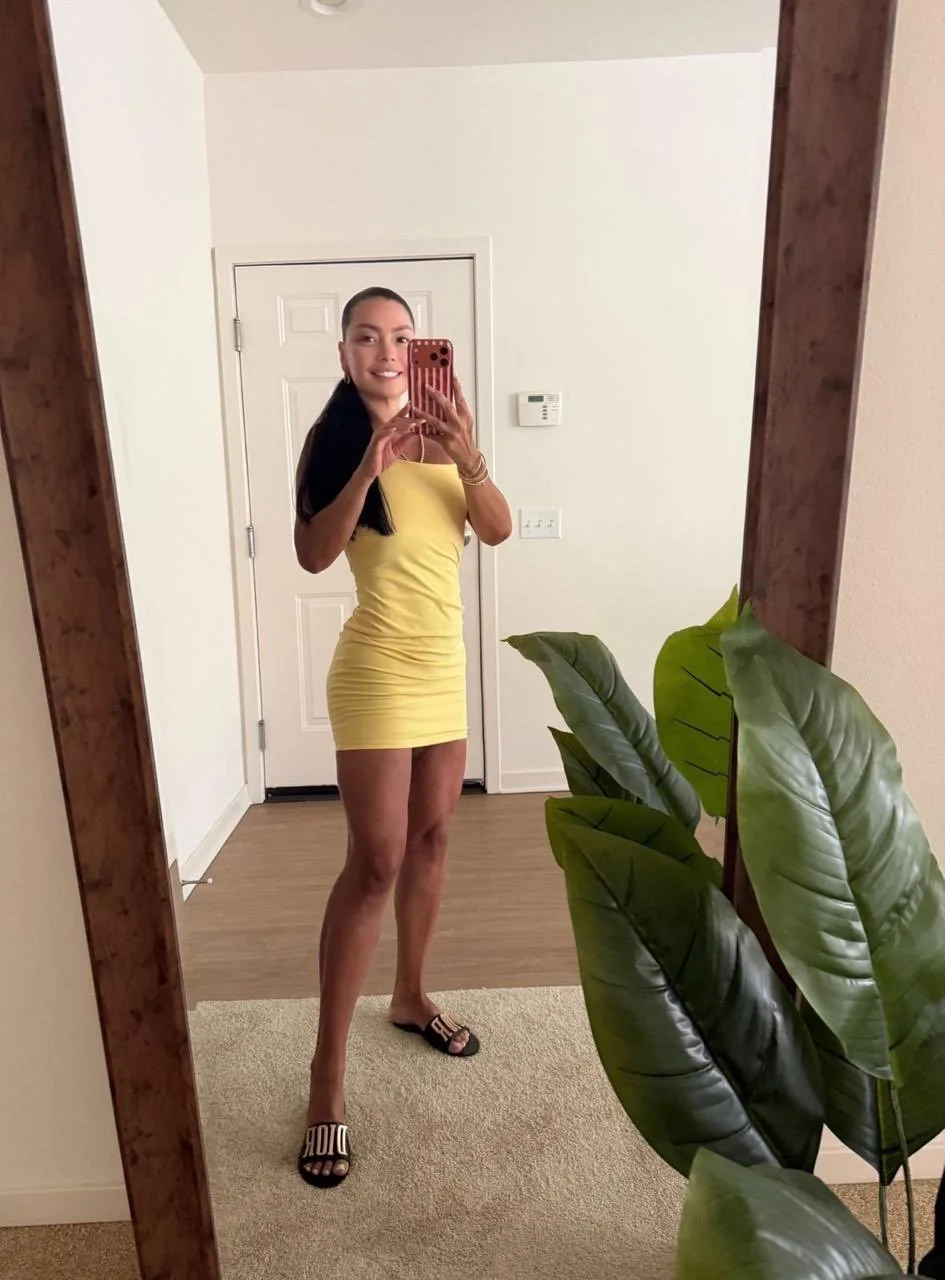 Mia colombian milf madura image 1