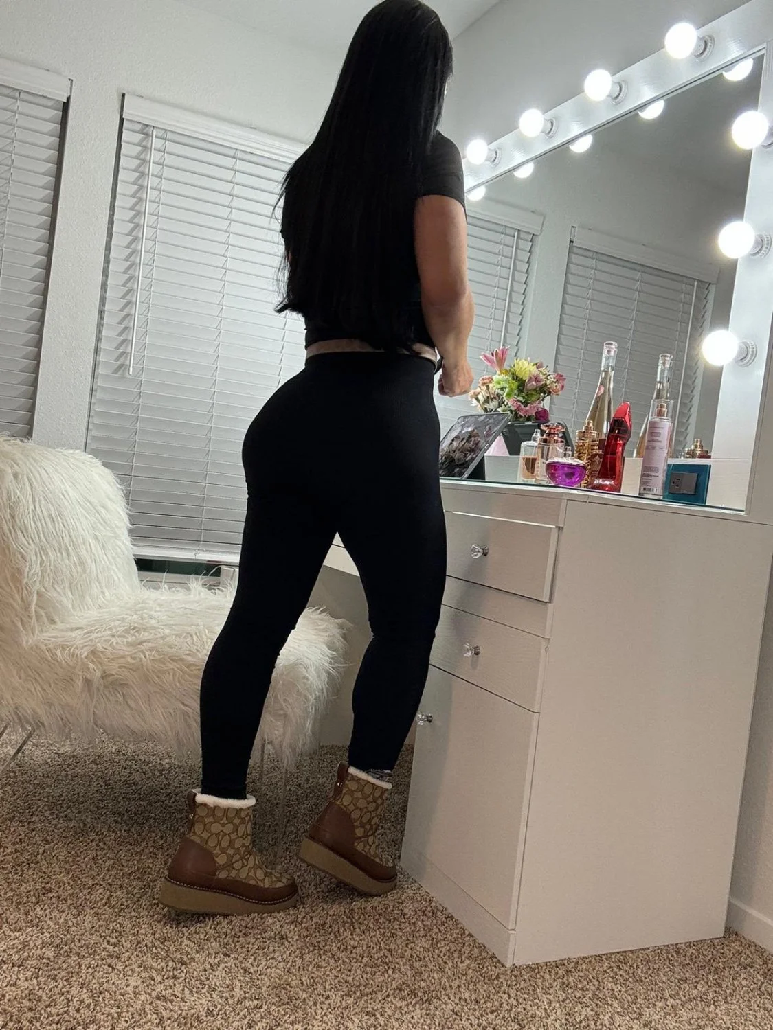 Mia colombian milf madura image 24