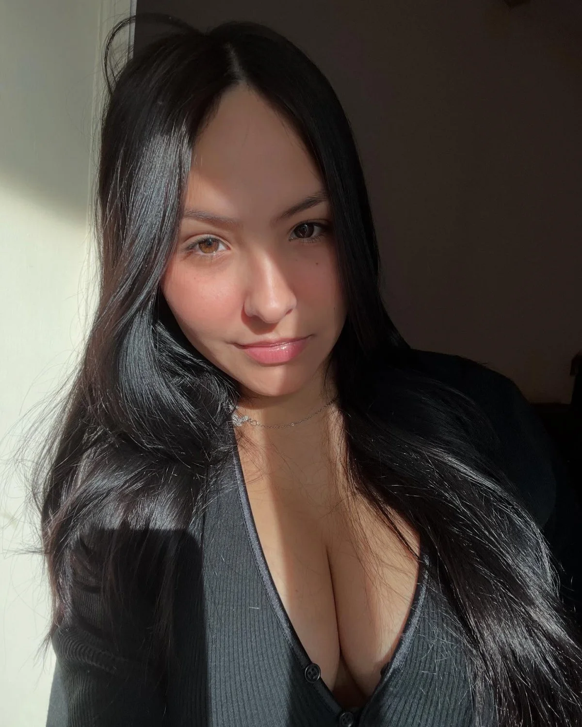 Inscrito mandou novinha gata pra ser vazada! putinha teve os nudes vazados caiu na net mostrando td main image
