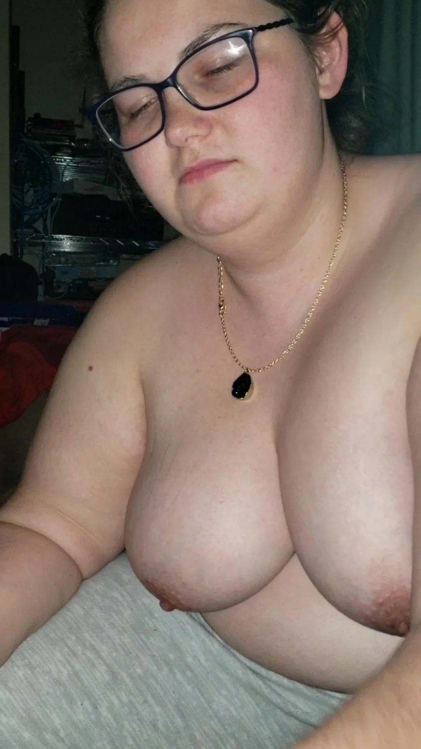 Nicole giving a hand job image 11