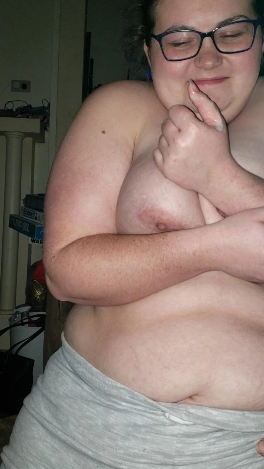 Nicole giving a hand job image 4