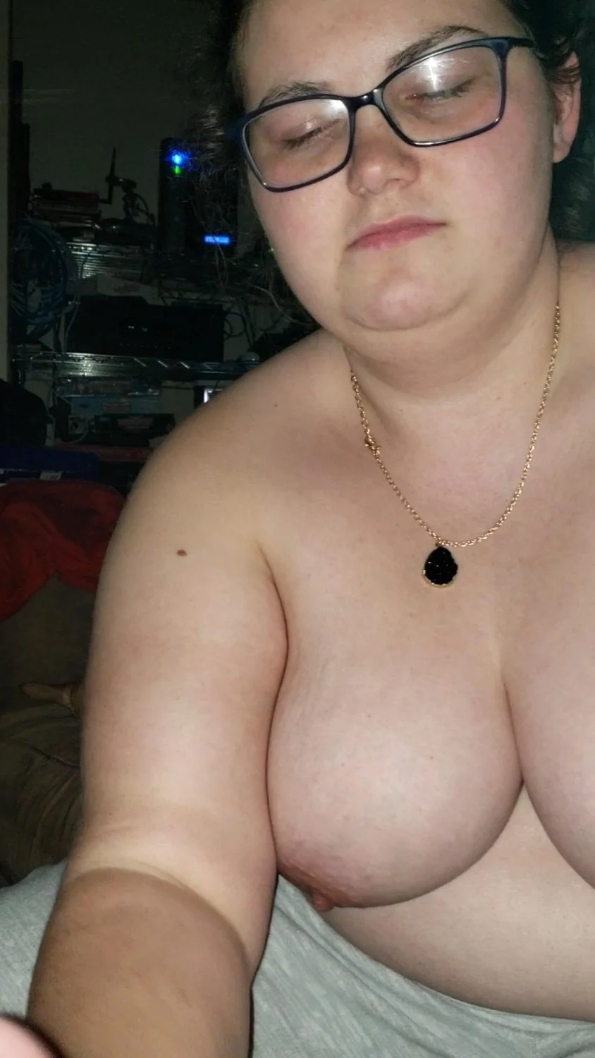 Nicole giving a hand job image 7