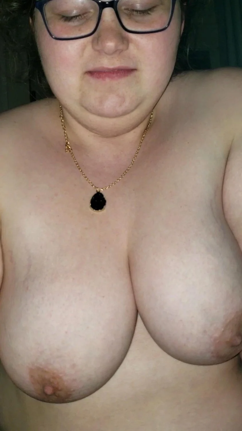 Nicole giving a hand job image 8