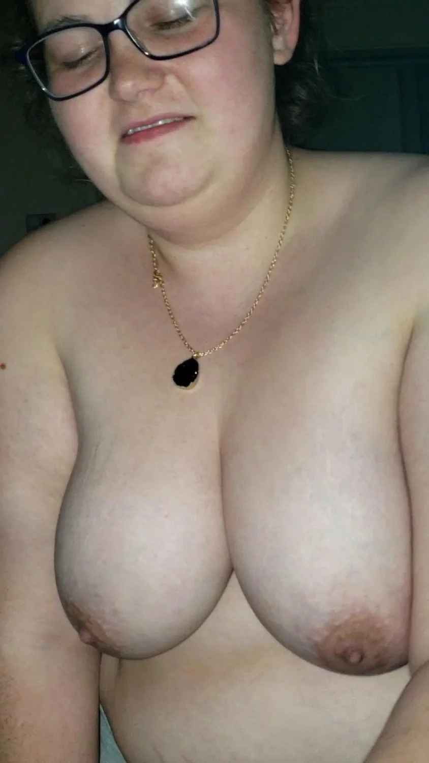Nicole giving a hand job image 9