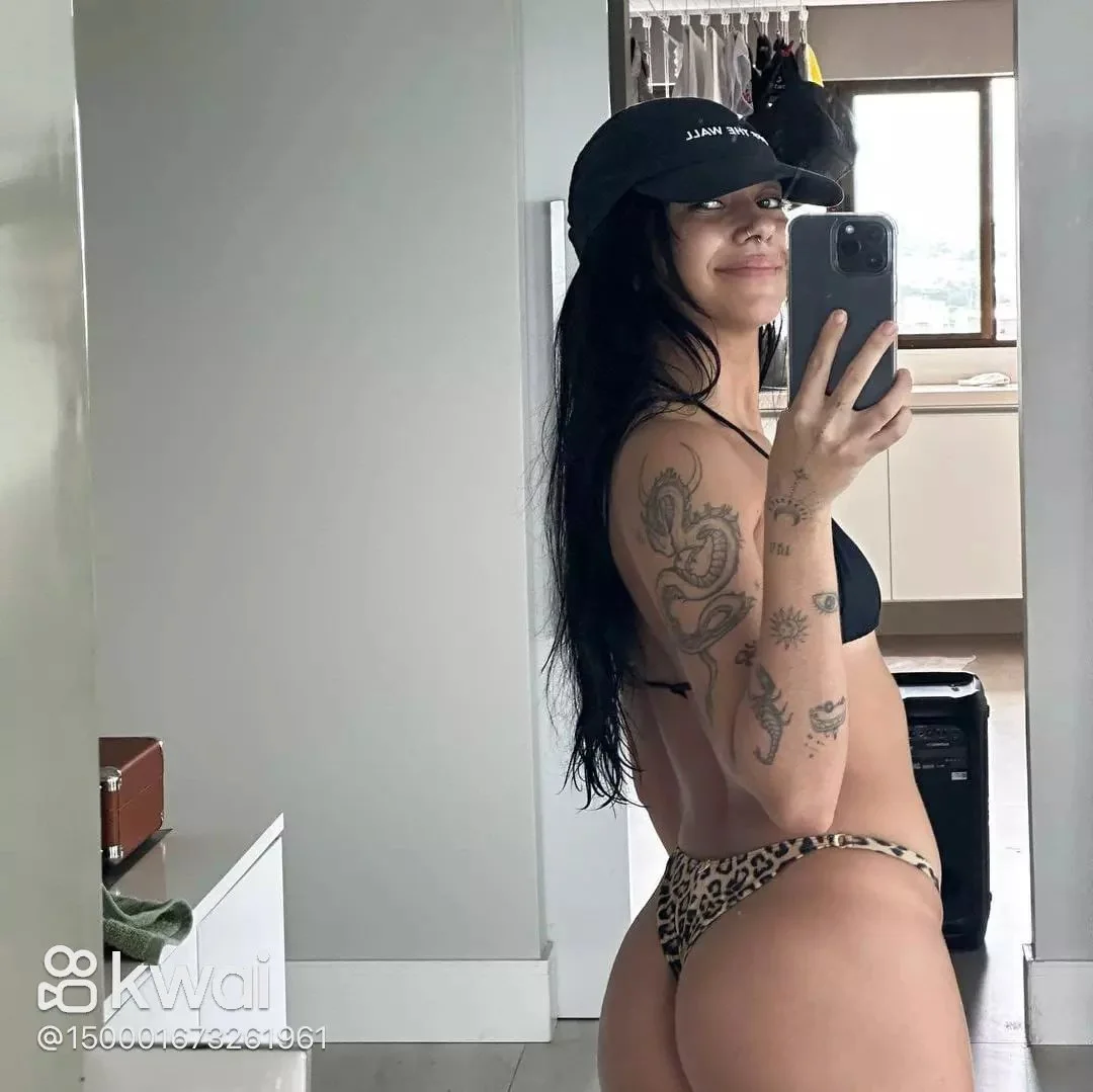 Becca Barreto image 8