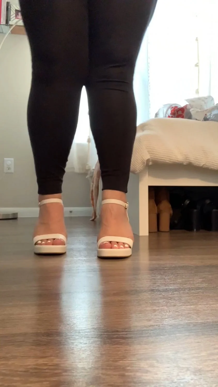 Amazon heels review main image