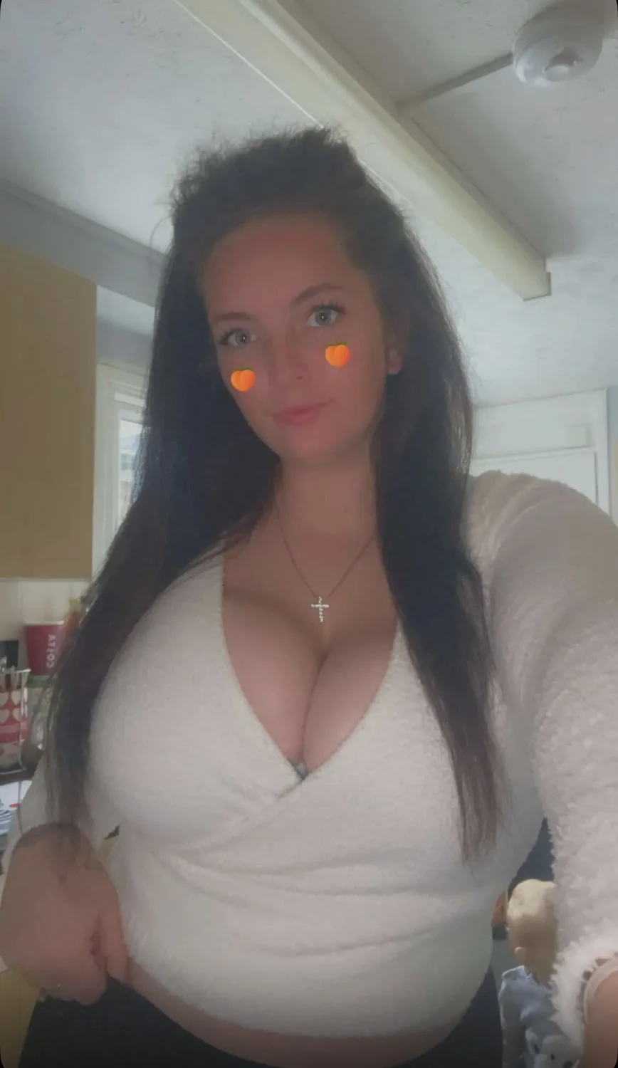 Big Titty UK Sandra main image