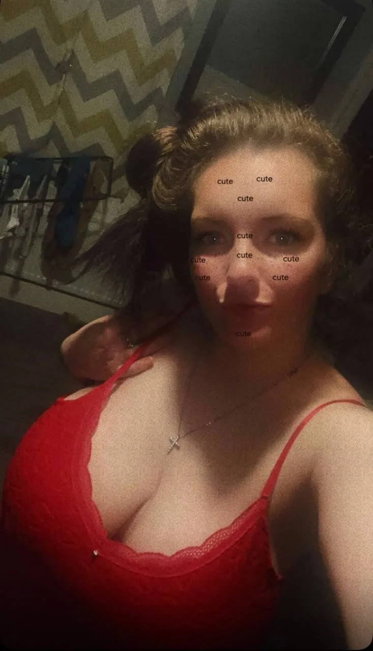 Big Titty UK Sandra image 2