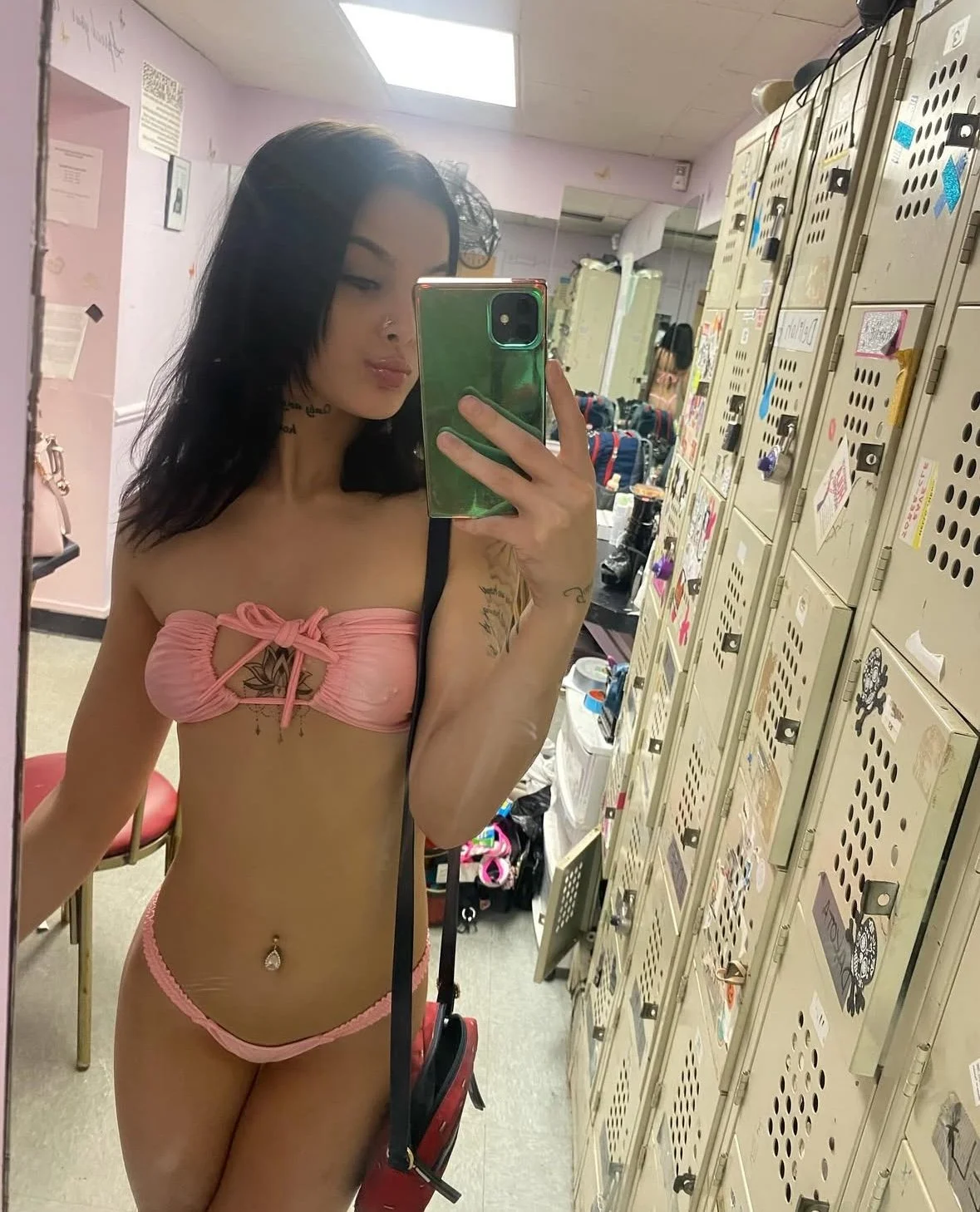 Layy image 3
