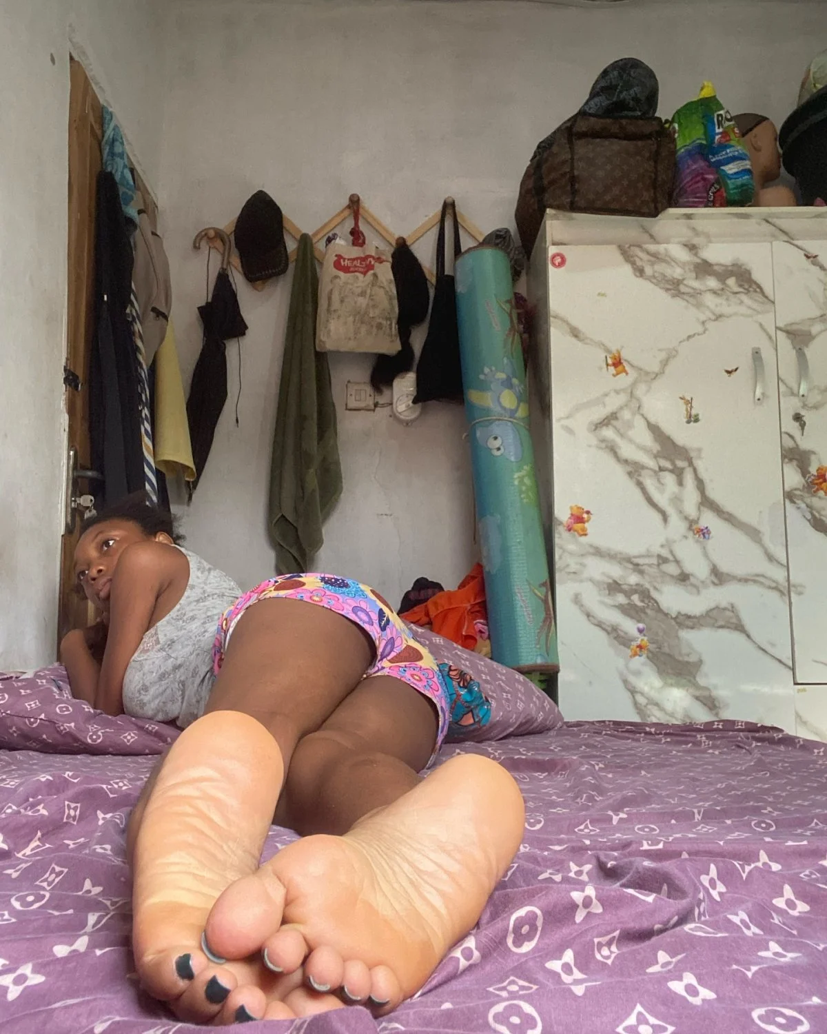 Thick African Soles and Toes III image 32