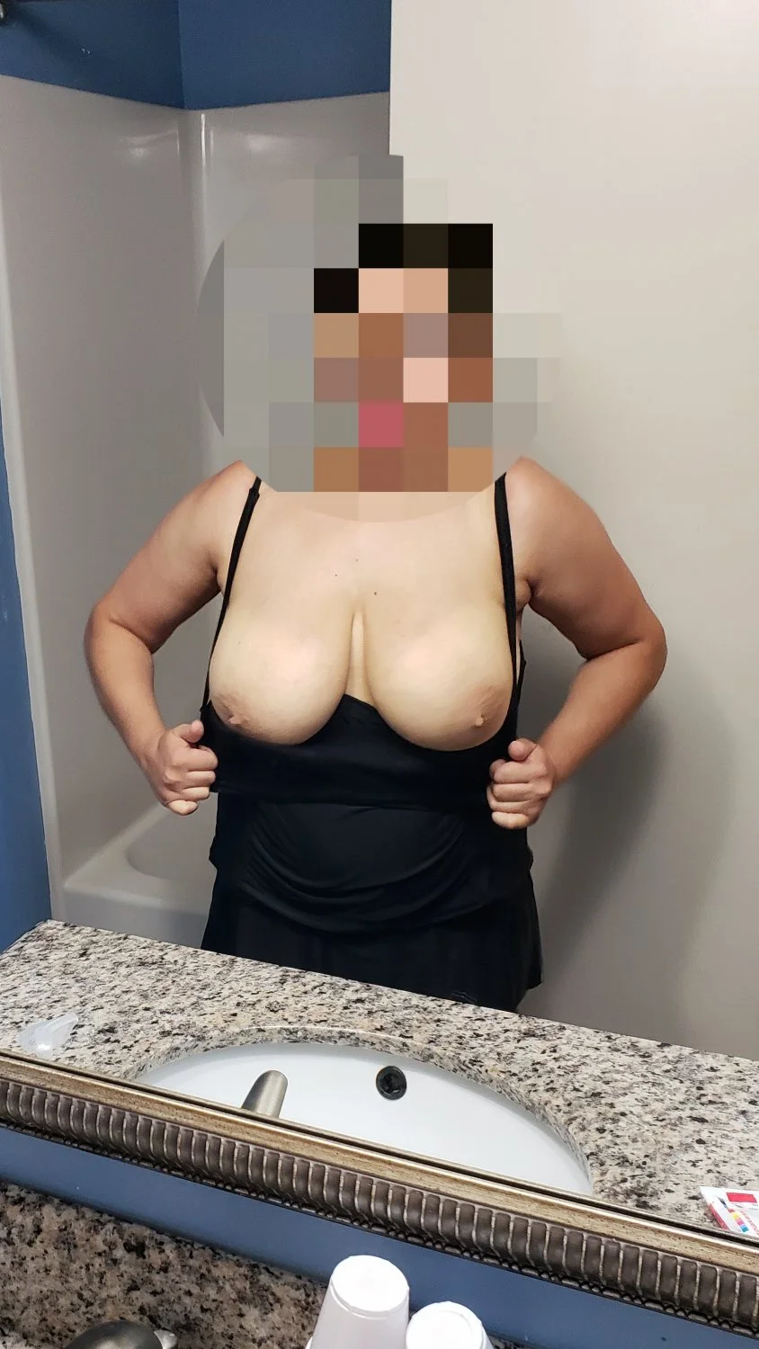 Mommy is busting out of her bathing suit image 4