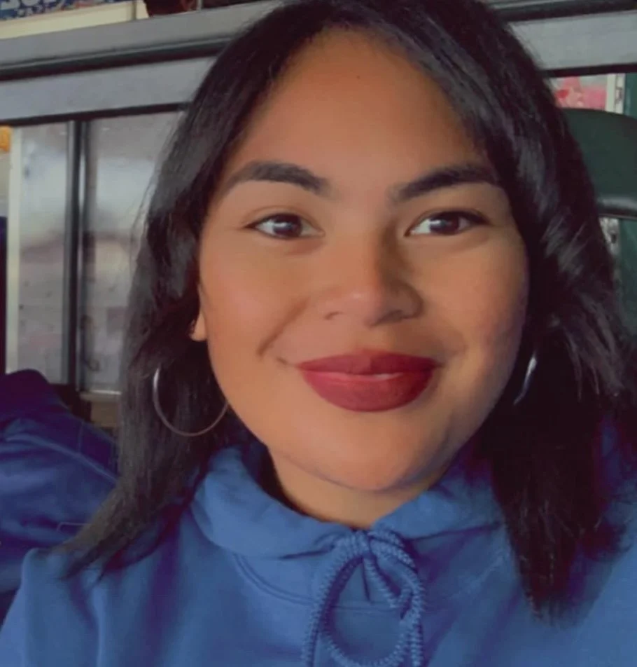 Dm me if you can tribute my chunky islander teacher image 15