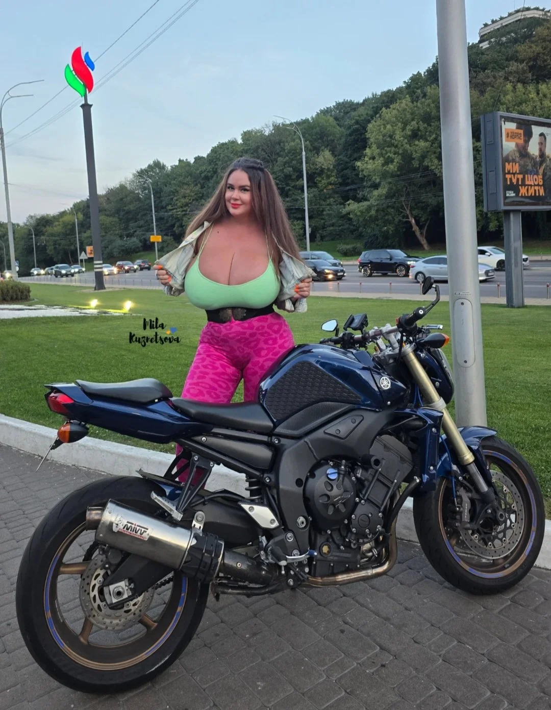 Random Huge Tits pt2 image 50