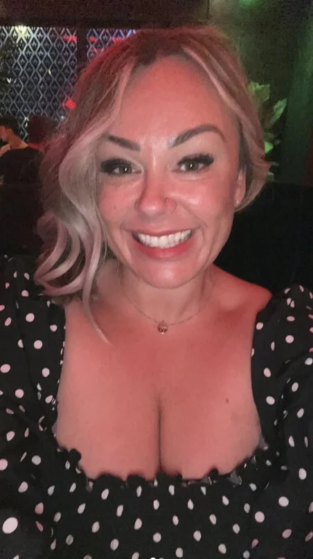Gorgeous Pawg Milf image 3