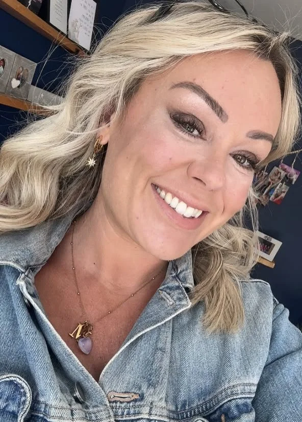 Gorgeous Pawg Milf image 9