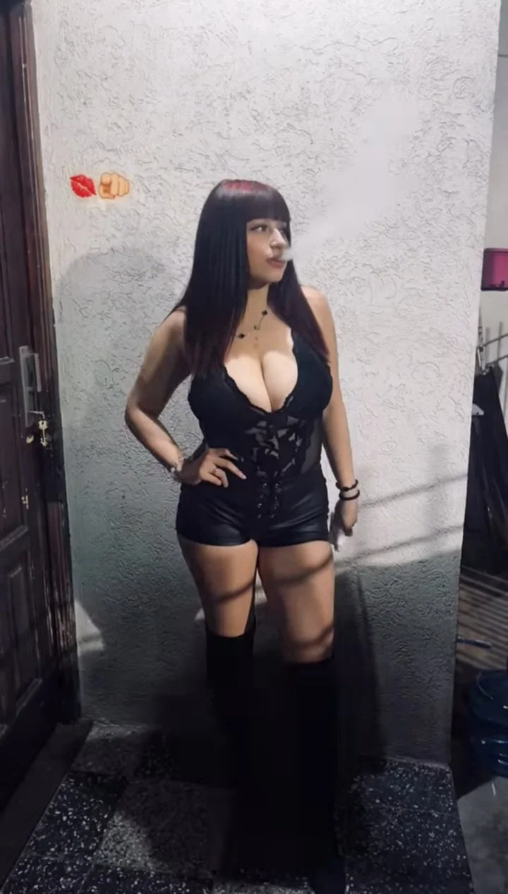 Agustina image 3