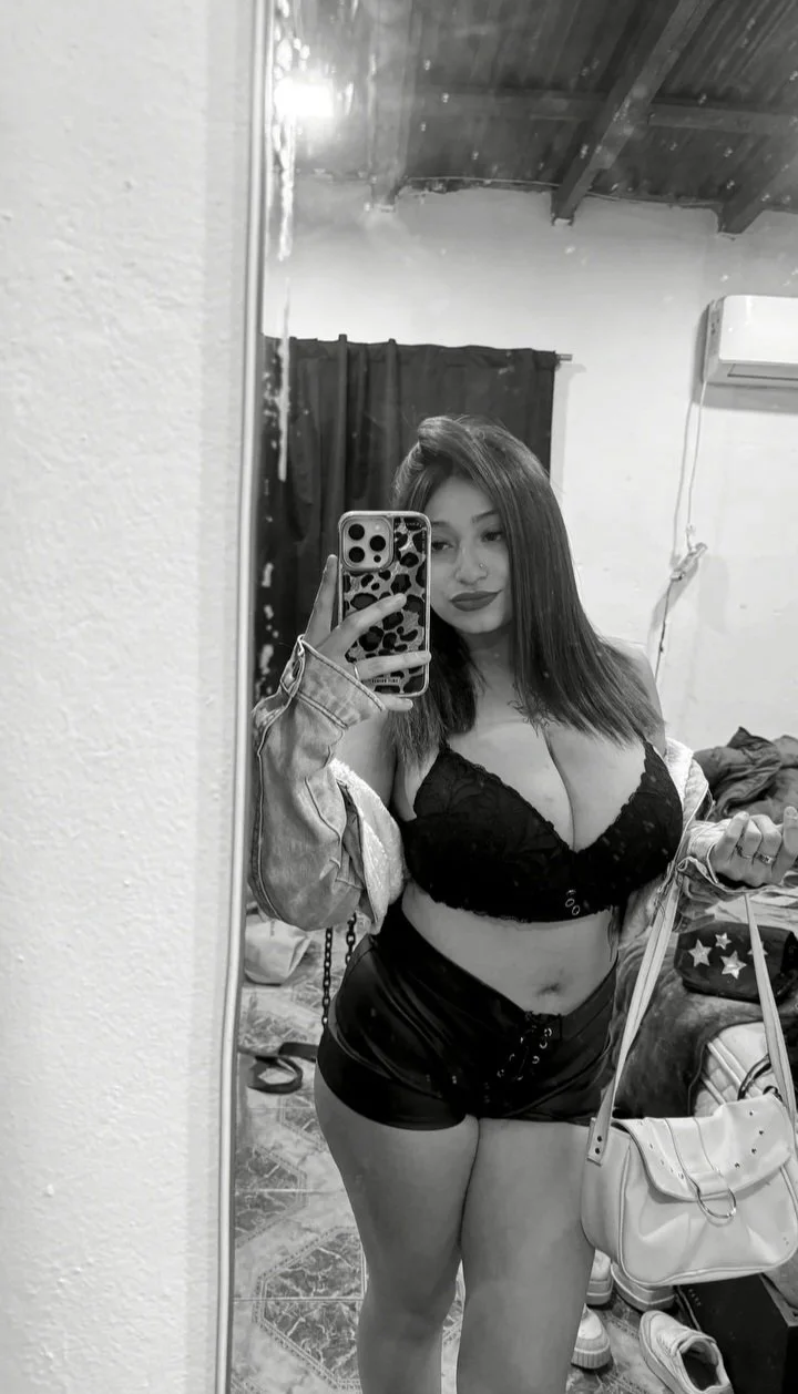Agustina image 5