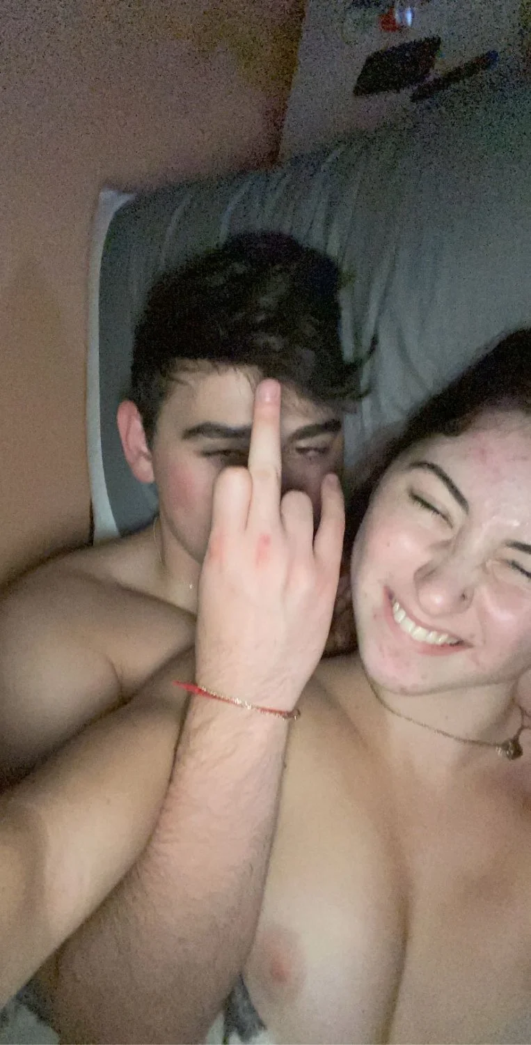 Corno vazou namorada novinha traindo ele com amigas videos novos casal amador casada branquinha main image