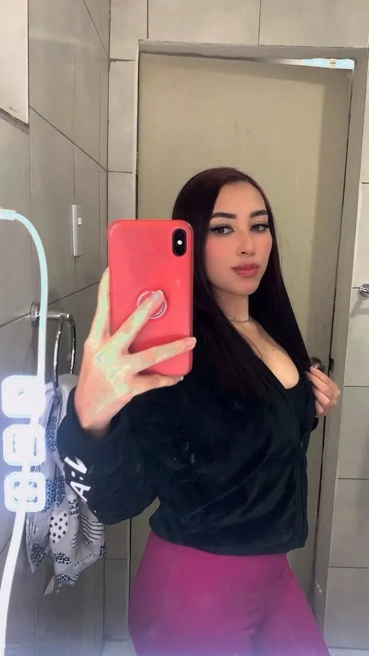 Que les parece la puta de Mariana Castro image 3